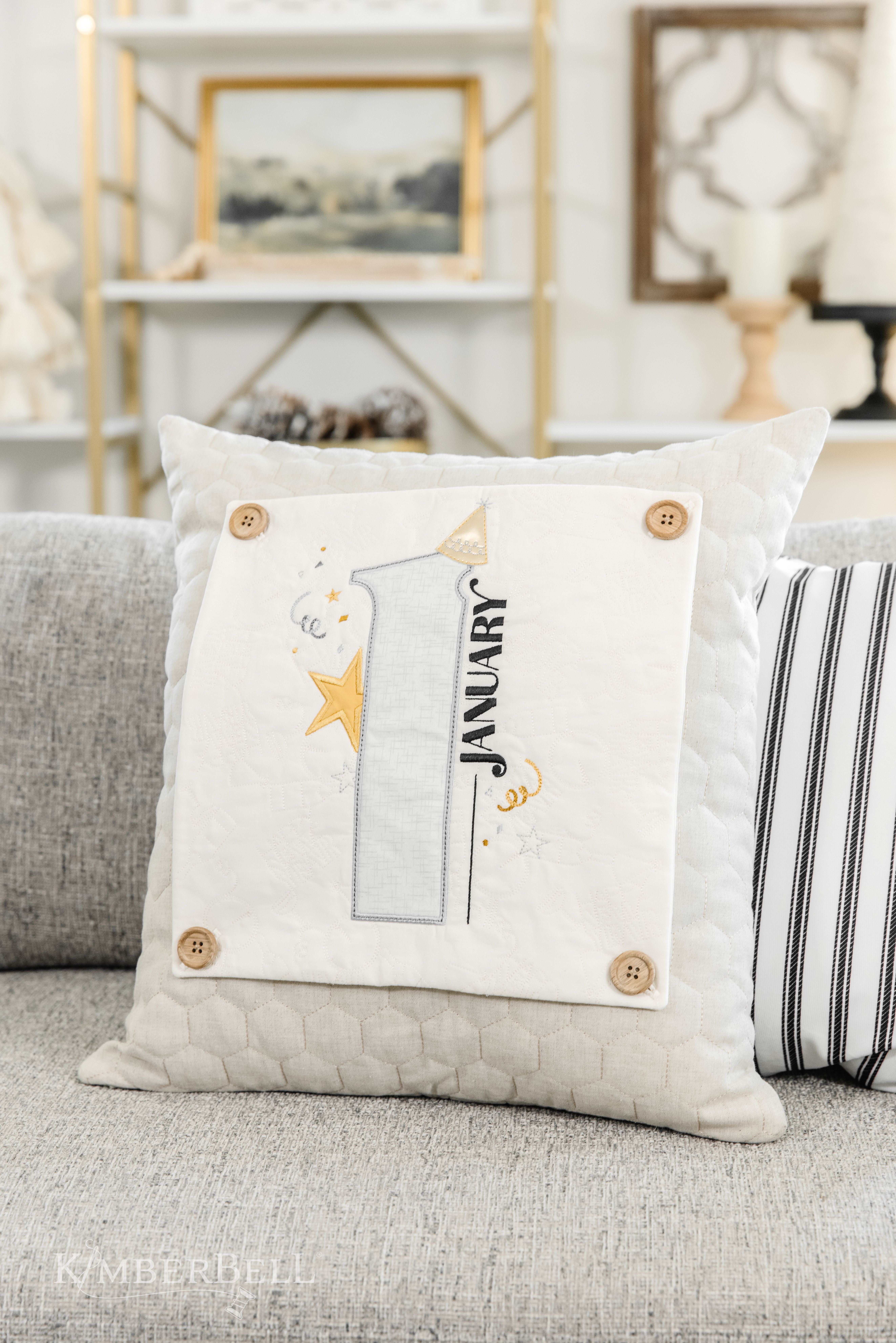 KDDL1084-Save-The-Date-Pillow-Highres-395